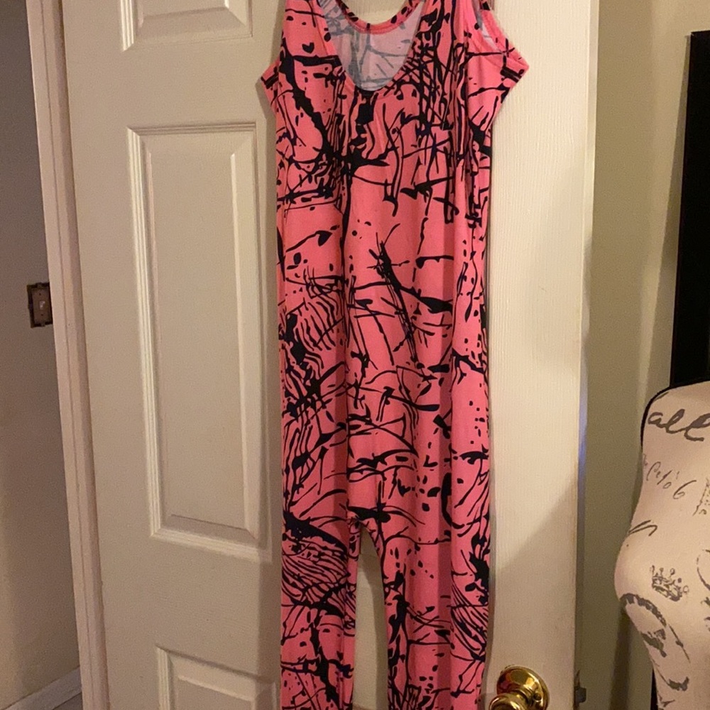 Jumpsuit - Picture 3 of 4